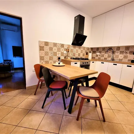 Apartament Arena