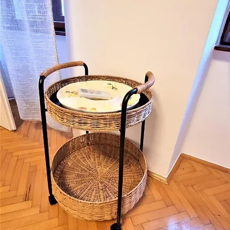 Apartament Arena *