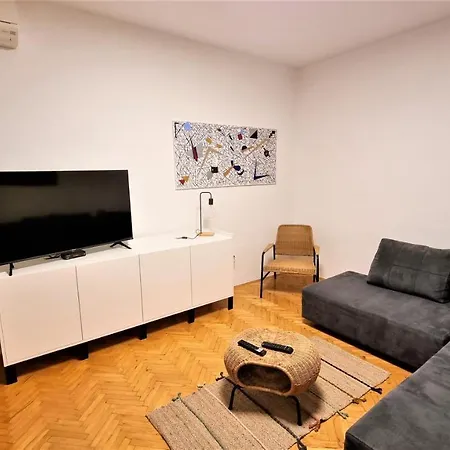 Apartament Arena